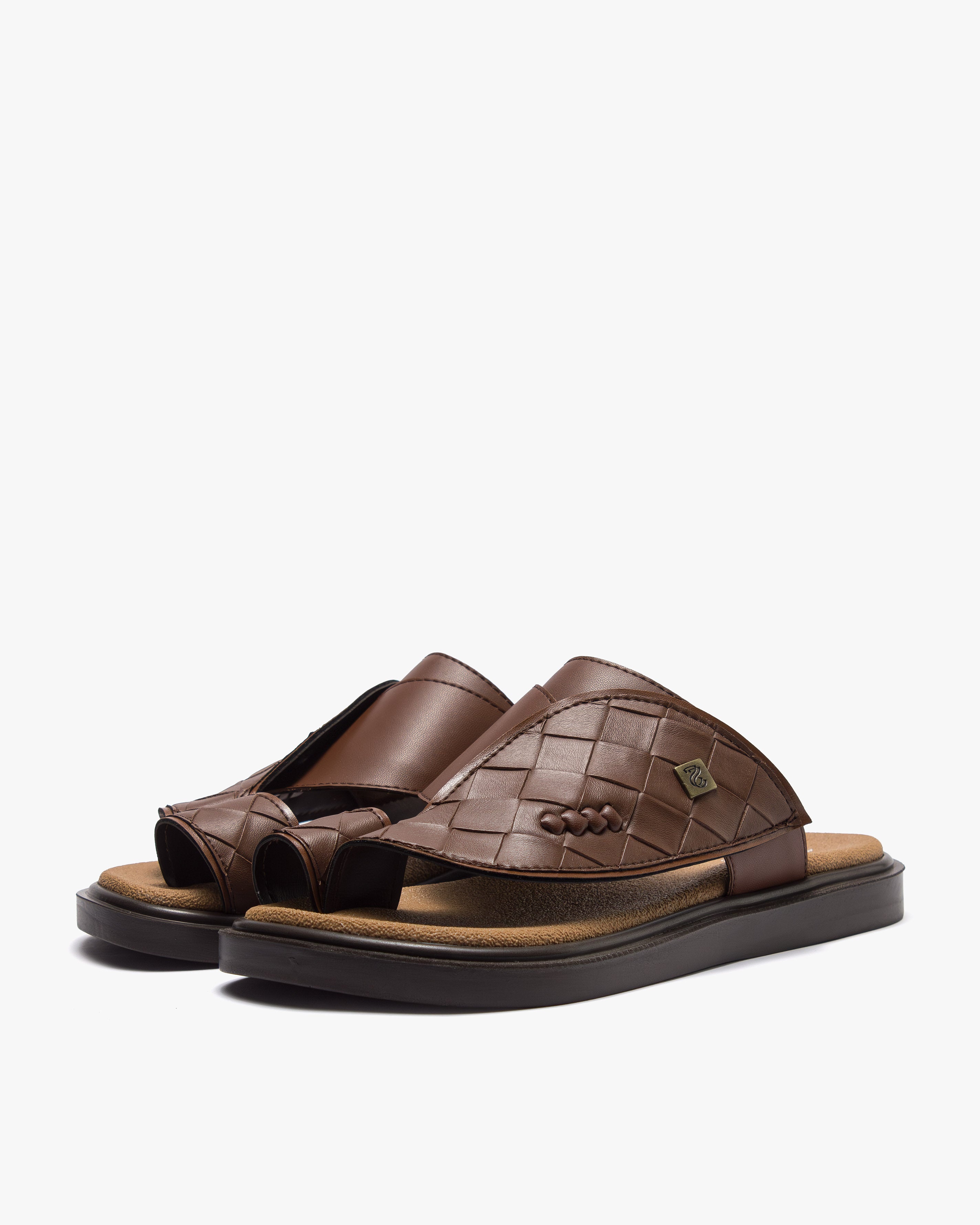 نعال شرقي عصري نقشة مجدولة (بني)