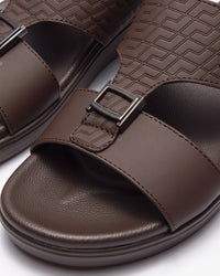 نعال خليجي طبي بنقشة هندسية (بني)