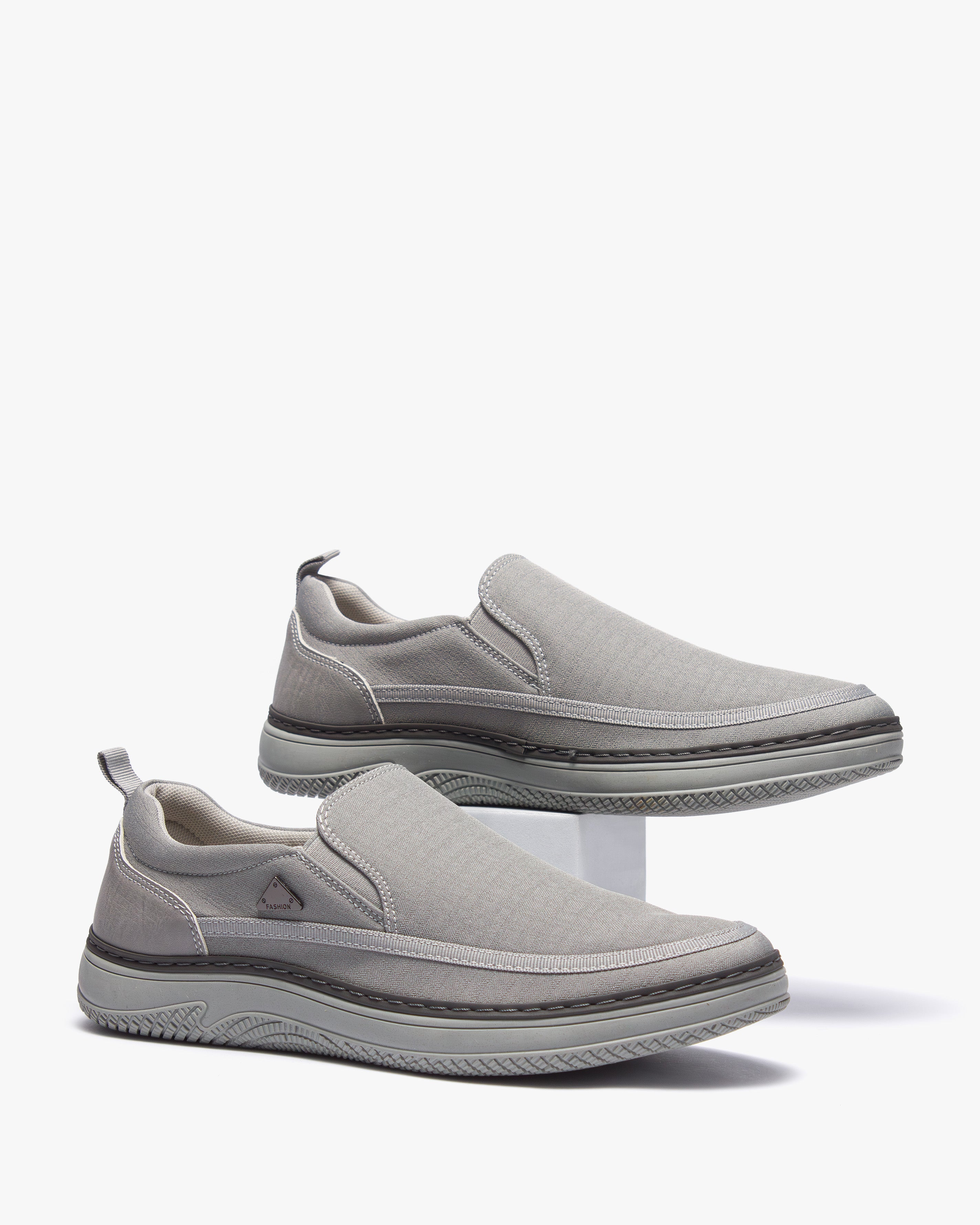 حذاء كاجوال رجالي سليب أون (رصاصي)