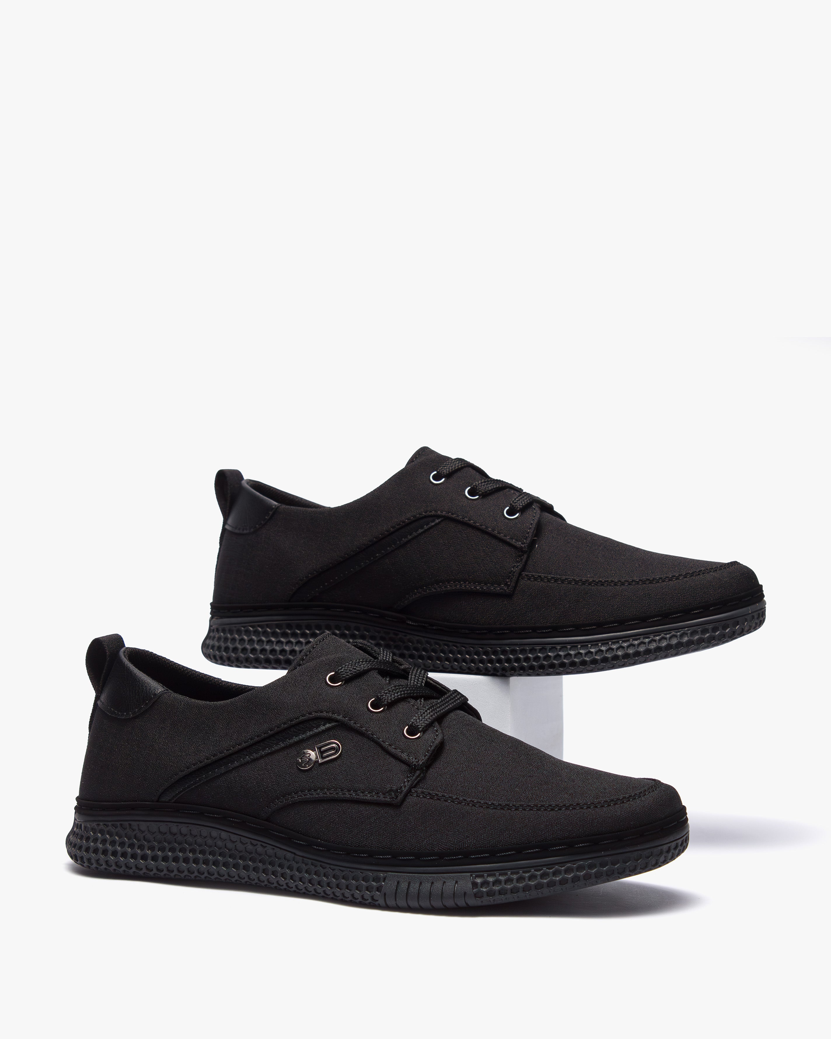 حذاء كاجوال رجالي بربطة (أسود)