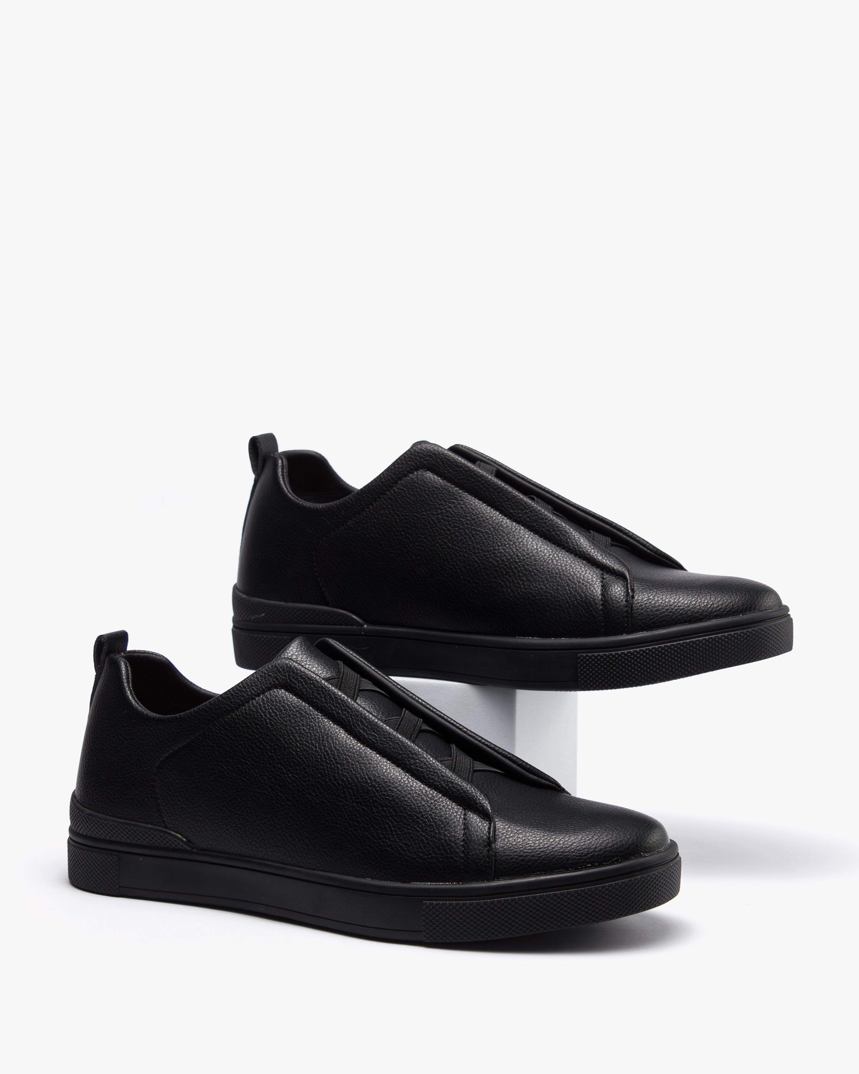 حذاء كاجوال رجالي جلد فاخر(أسود)