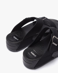 نعال رجالي بإبزيم (أسود)