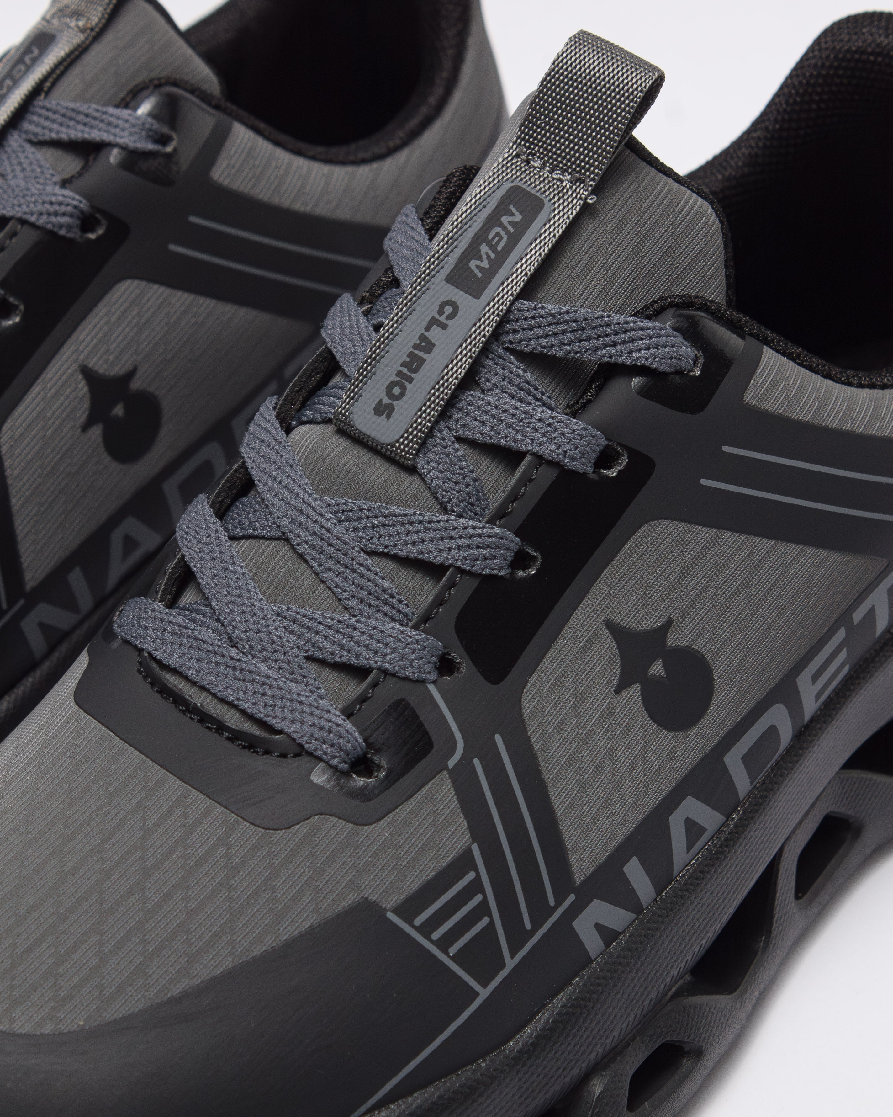 حذاء رياضي بخفة استثنائية (رصاصي&أسود)