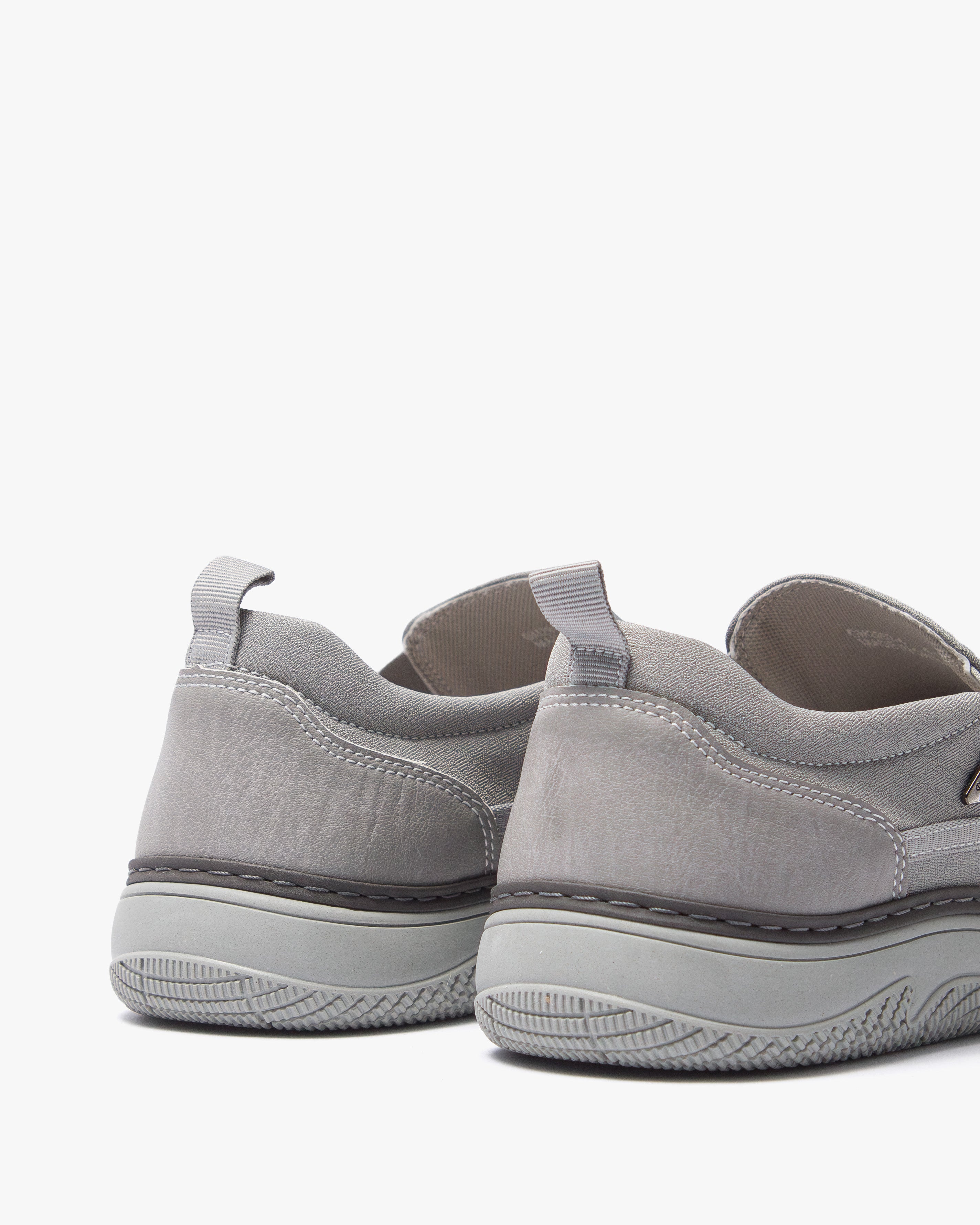 حذاء كاجوال رجالي سليب أون (رصاصي)