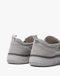 حذاء كاجوال رجالي سليب أون (رصاصي)