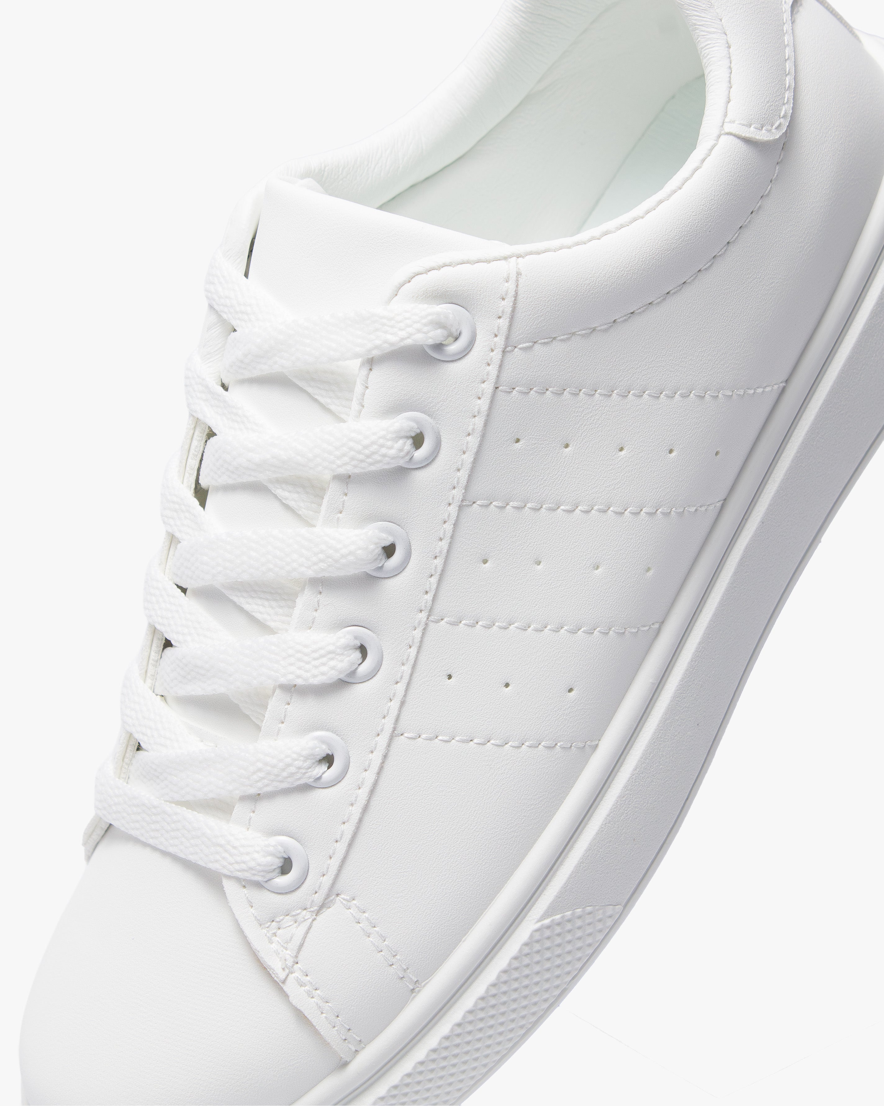 حذاء كاجوال رياضي رجالي (أبيض)