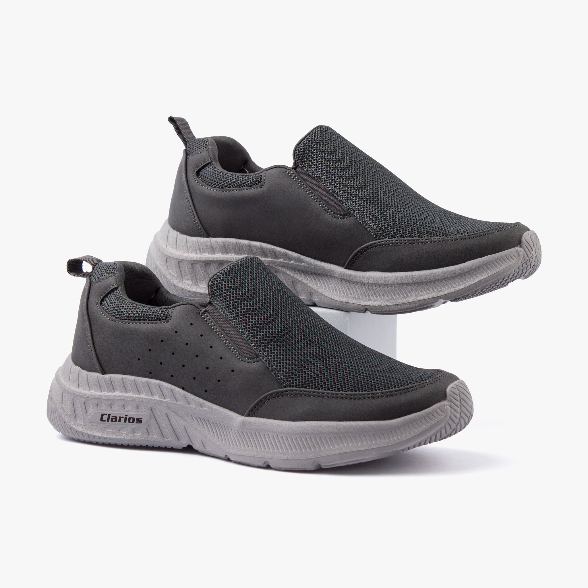 حذاء رياضي رجالي سهل الارتداء (رصاصي)