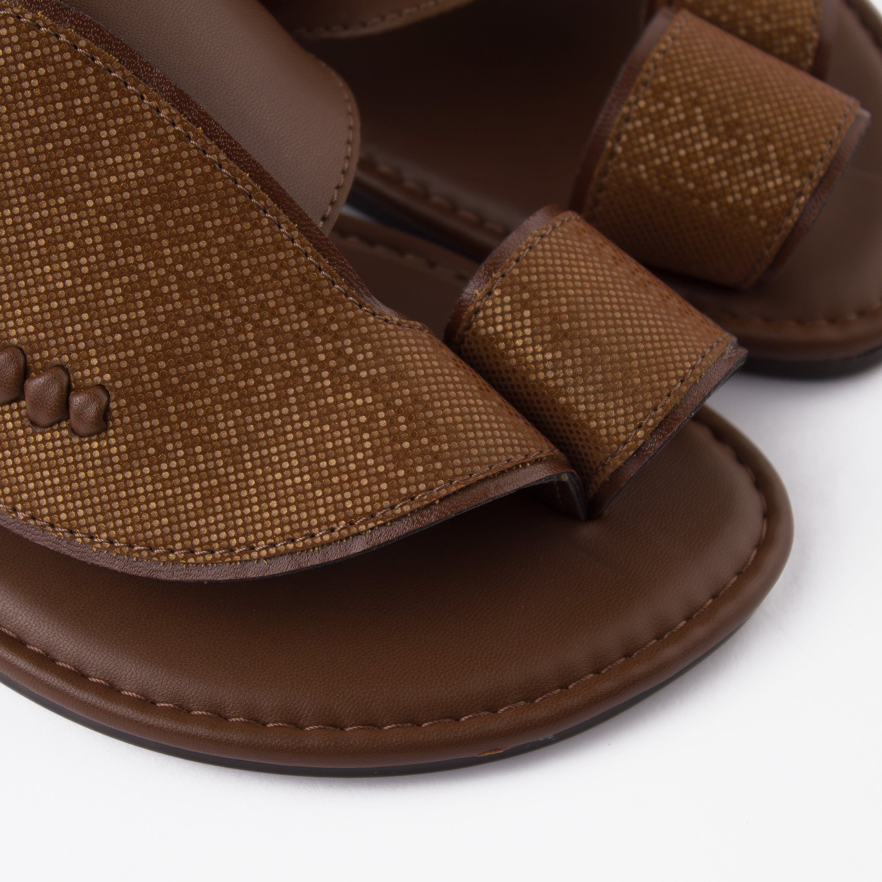 حذاء شرقي تركي منقط نجوم (بني)