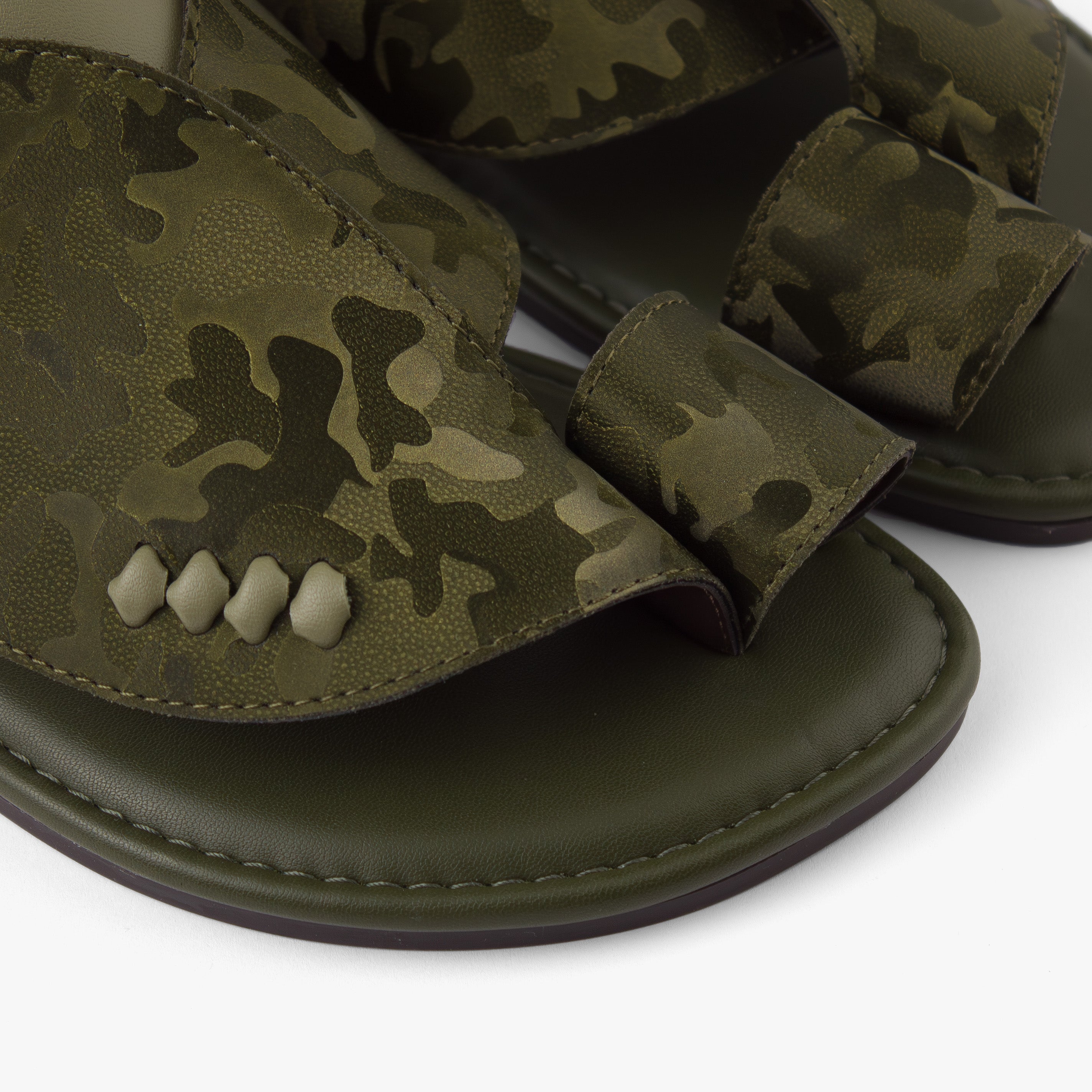 حذاء شرقي تركي تمويهي (زيتي)