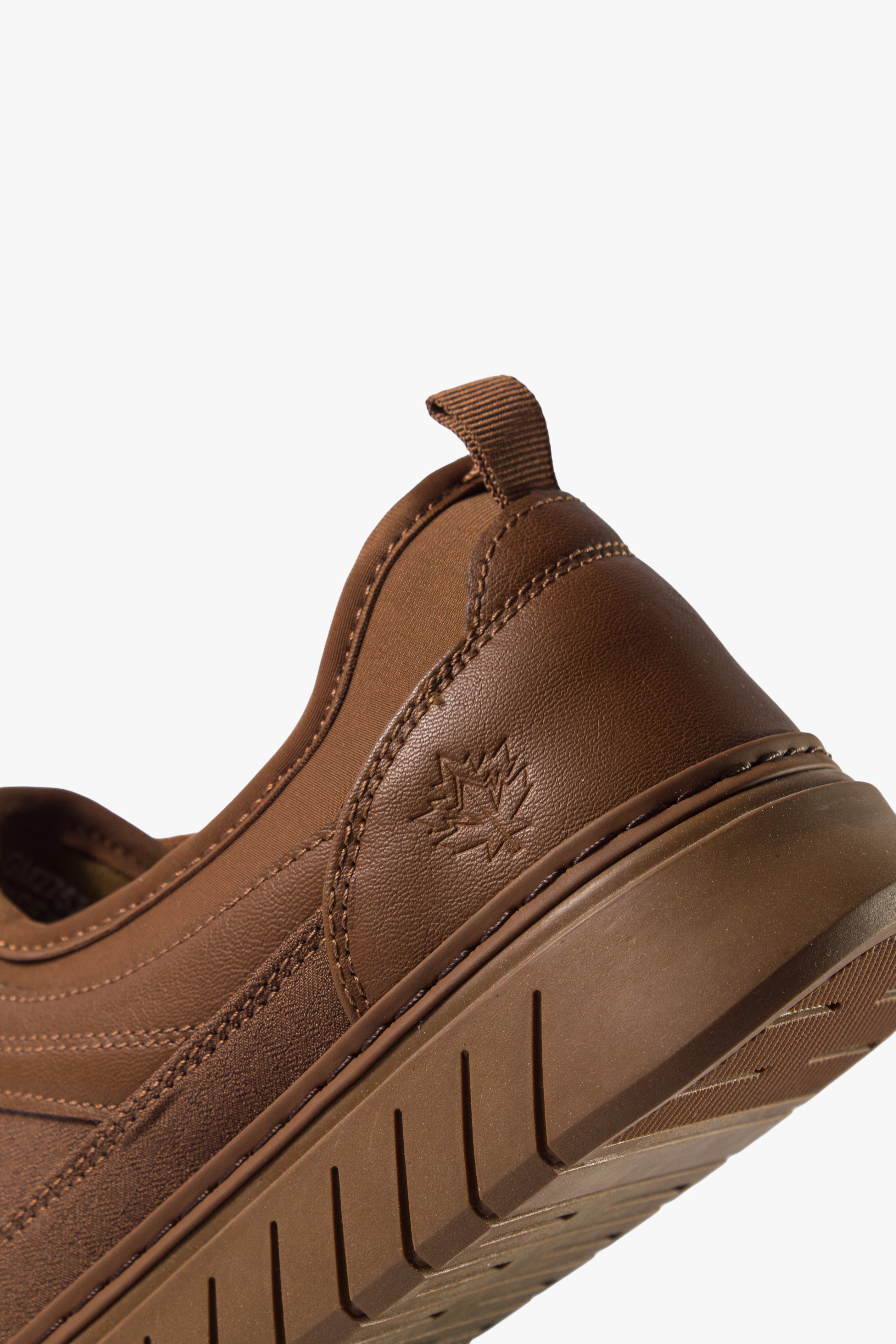 حذاء كاجوال رجالي (بني)