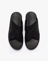 نعال مريح بتصميم متقاطع (أسود)