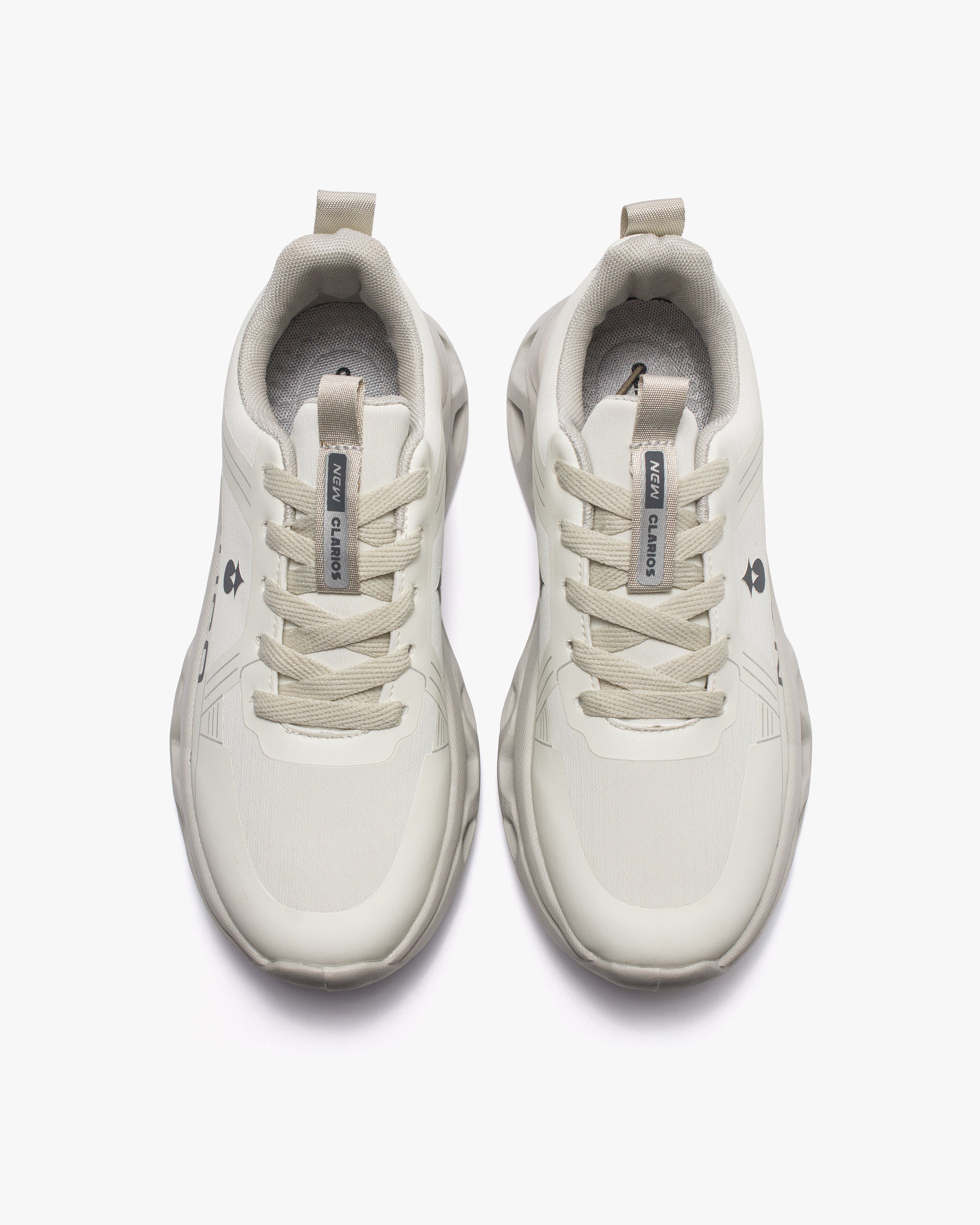 حذاء رياضي بخفة استثنائية (اوف وايت)