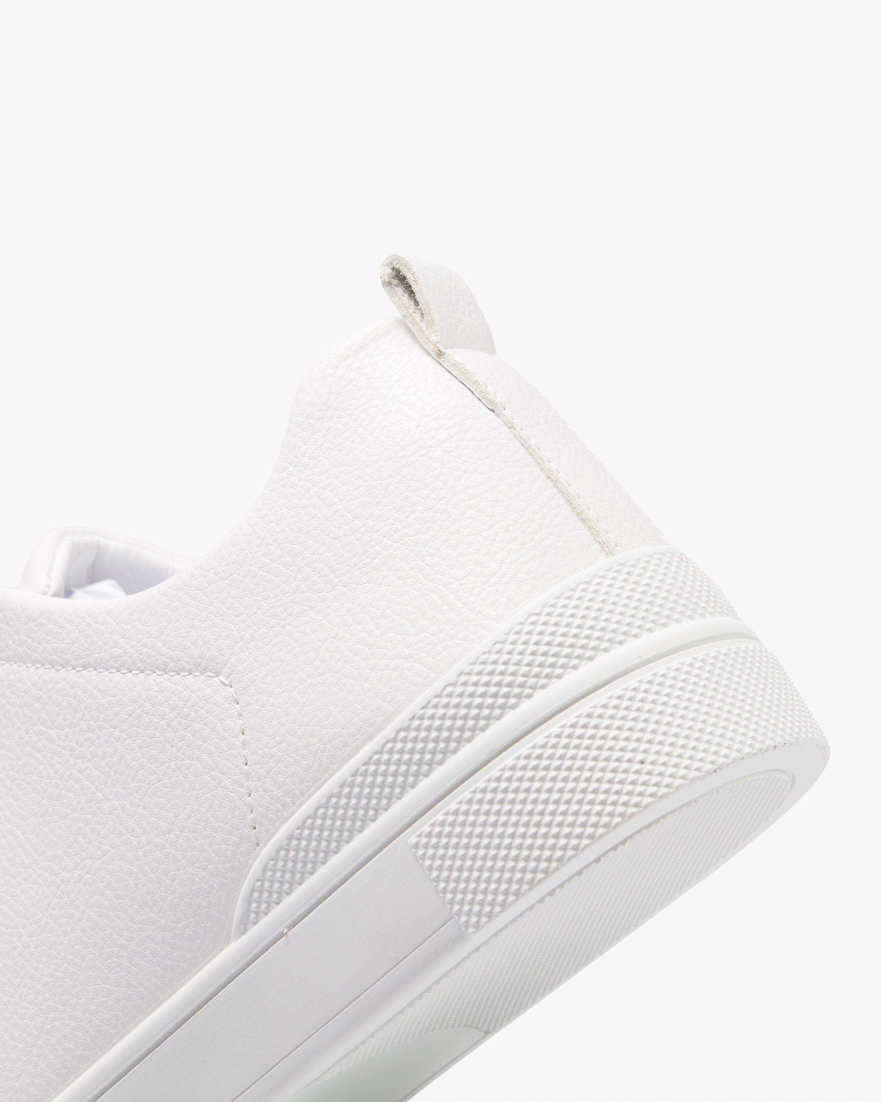 حذاء كاجوال رجالي جلد فاخر (أبيض)