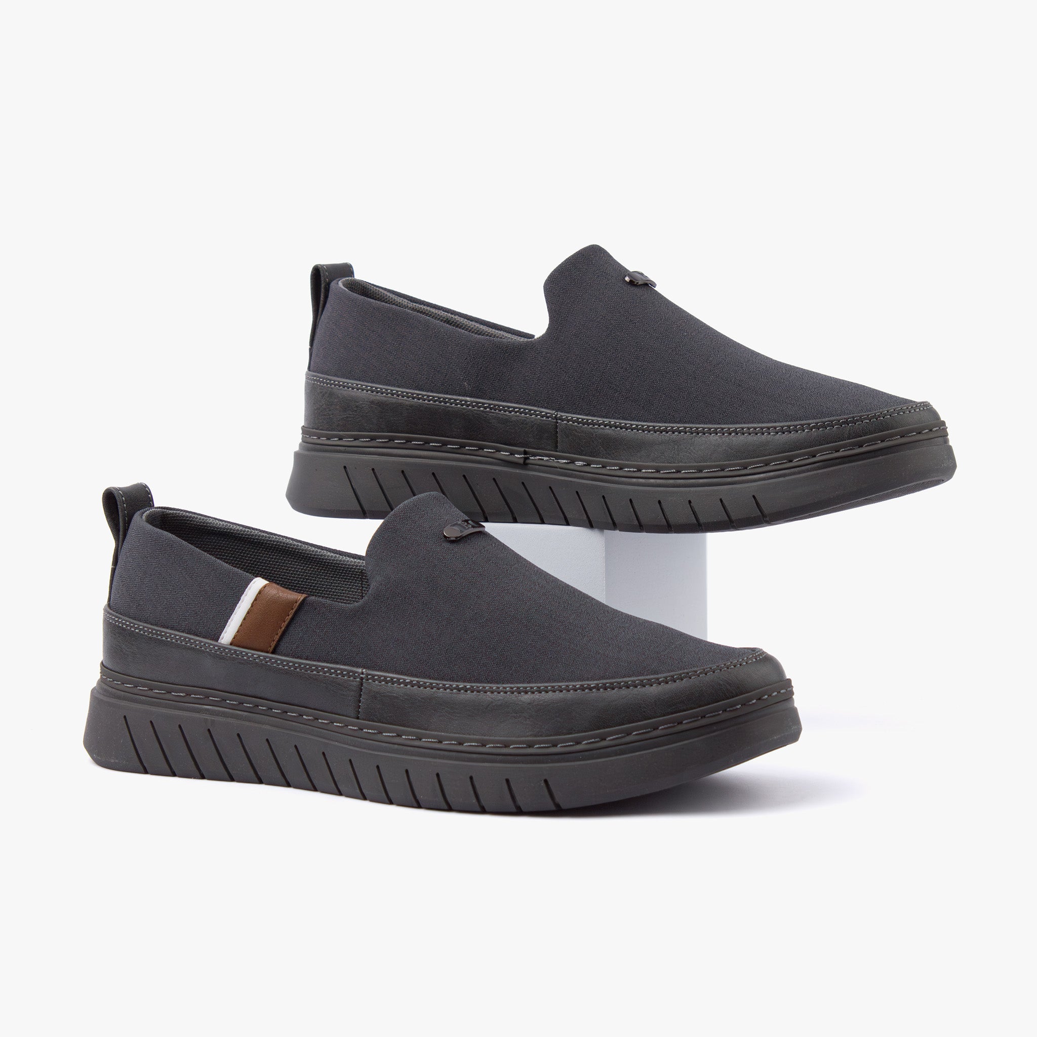 حذاء كاجوال للرجال (رصاصي)