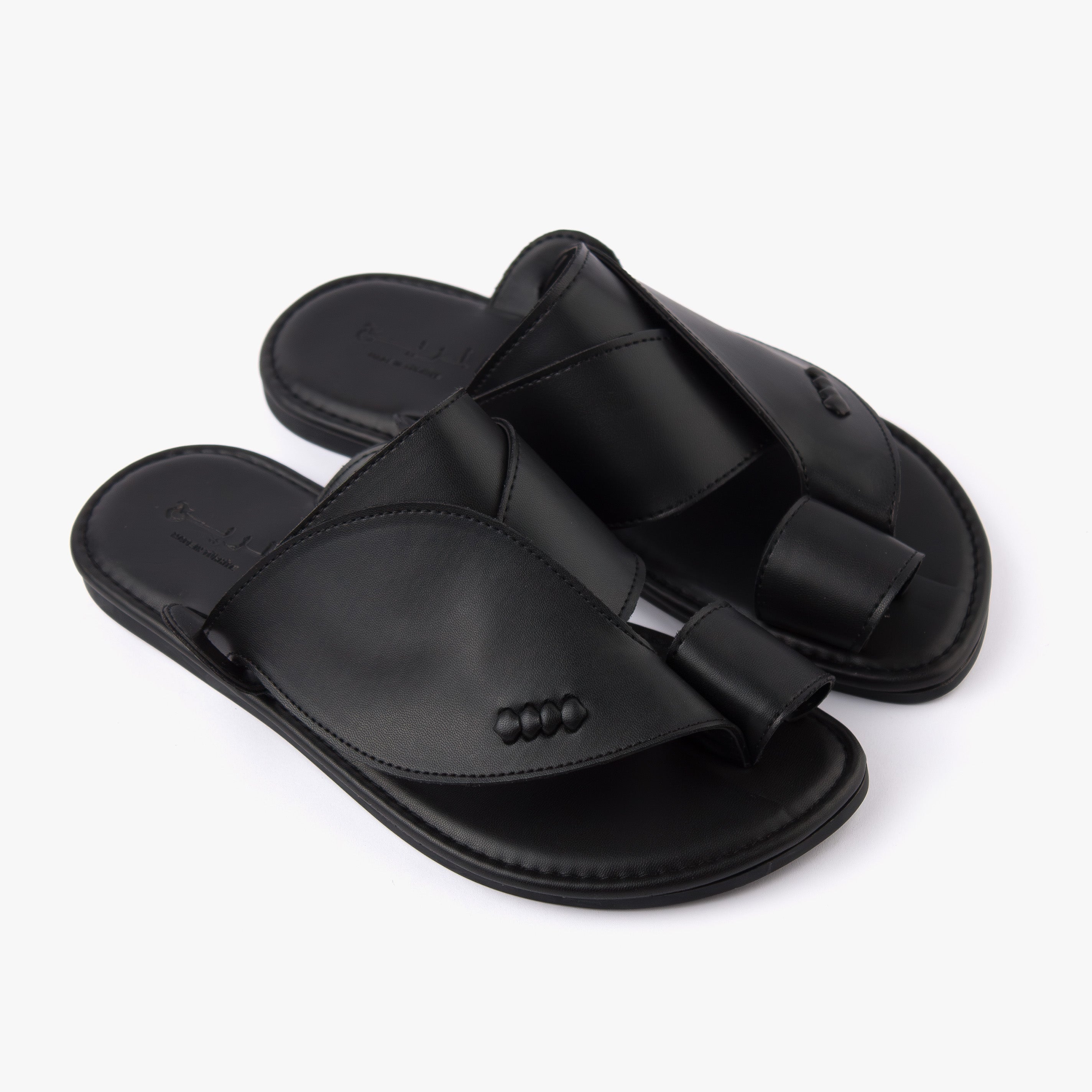 حذاء شرقي تركي راقي (أسود)