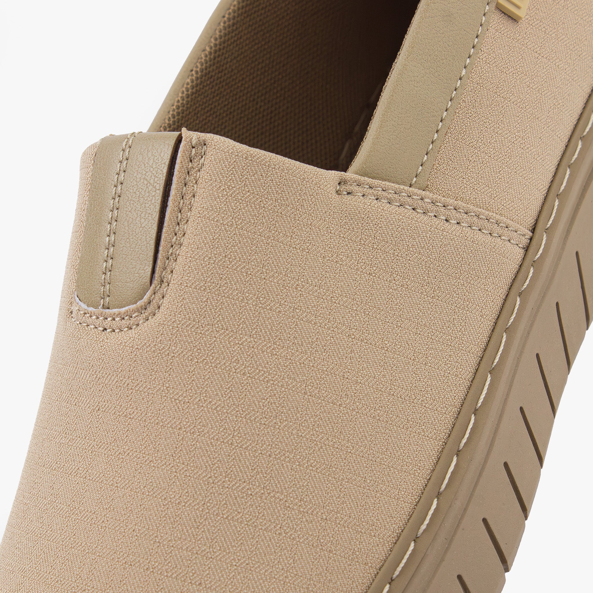 حذاء كاجوال رجالي عصري (بيج)